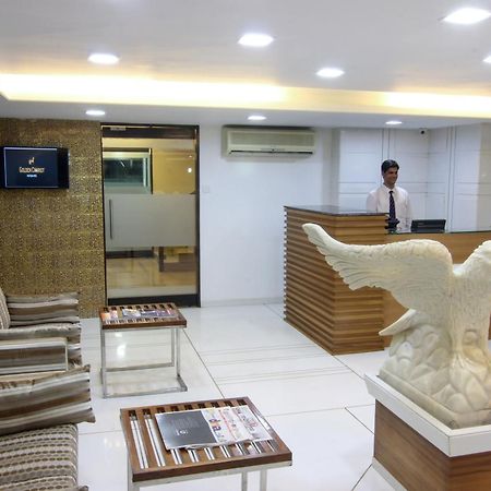 מומביי Golden Chariot The Boutique Hotel מראה חיצוני תמונה
