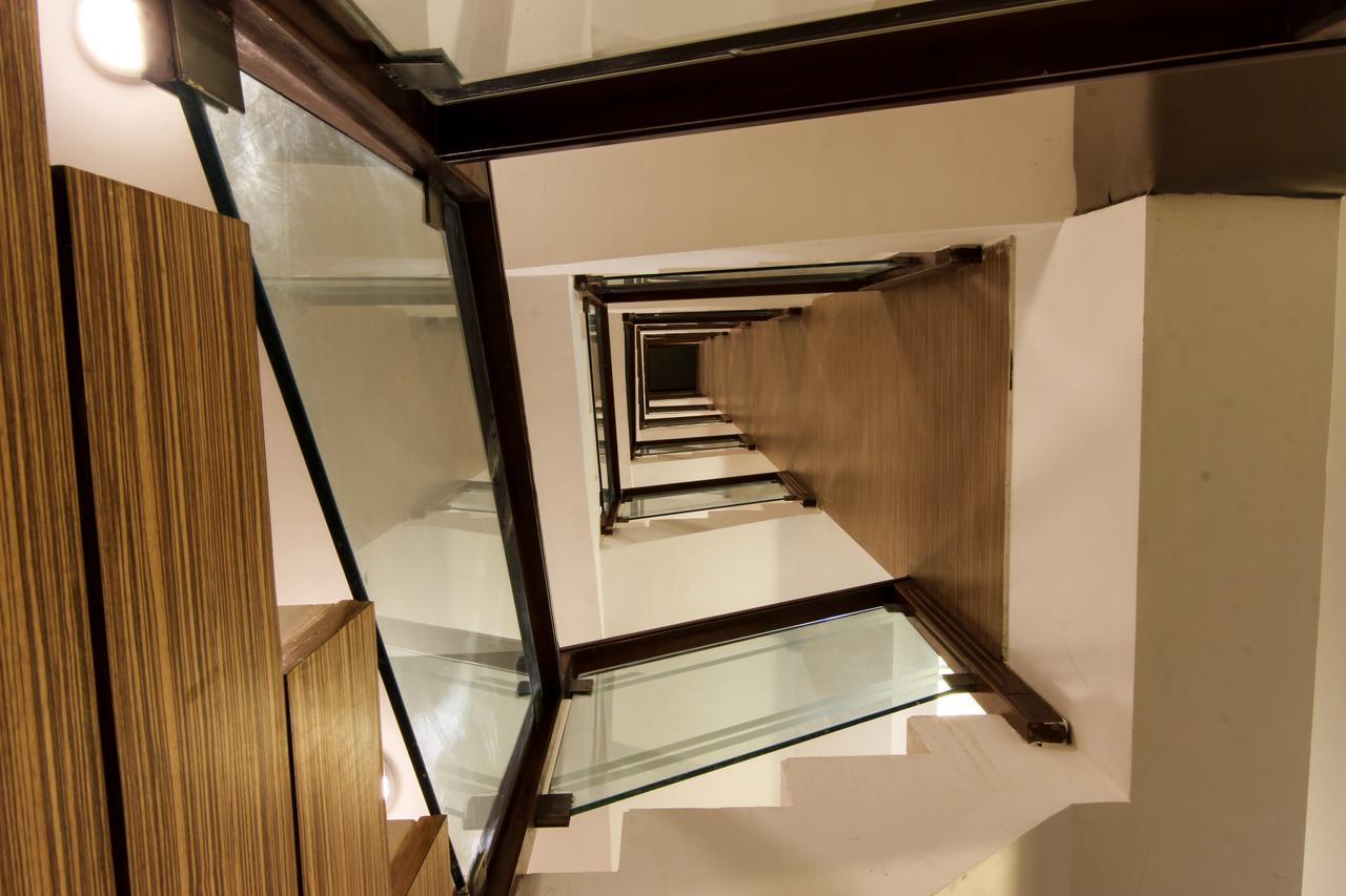 מומביי Golden Chariot The Boutique Hotel מראה חיצוני תמונה