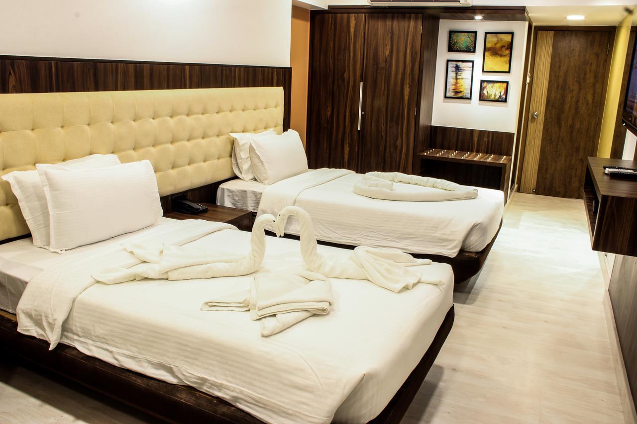 מומביי Golden Chariot The Boutique Hotel מראה חיצוני תמונה